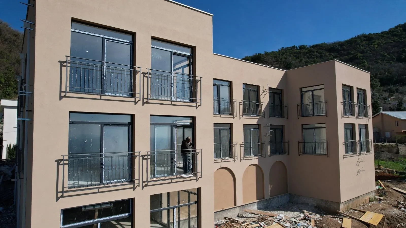 Prodaja, ugostiteljski objekat, 1680m², Seoce, Budva