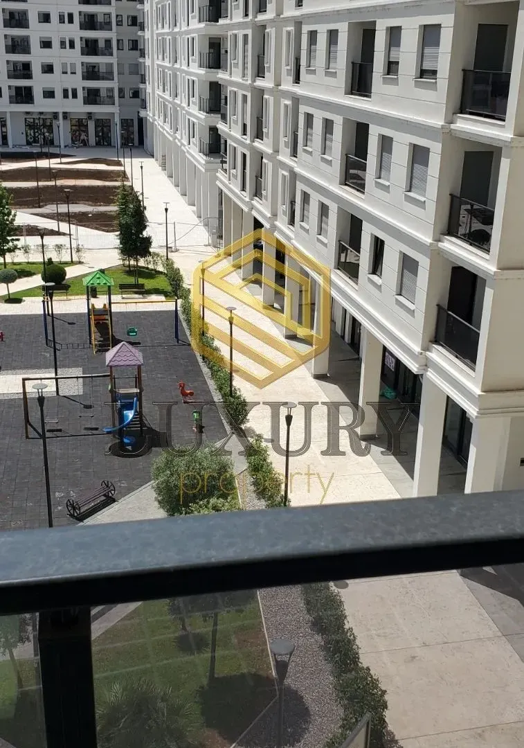 Izdavanje, jednosoban stan, 49m², Tološka šuma, Podgorica