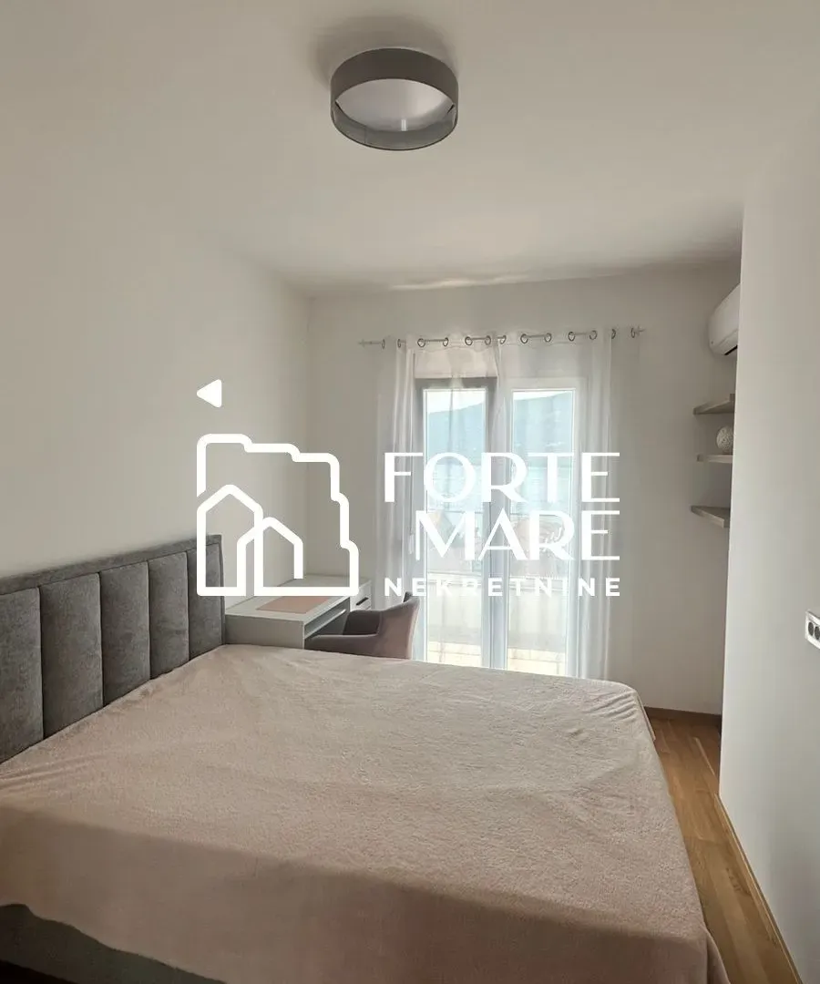 Prodaja, jednosoban stan, 52m², Baošići, Herceg Novi