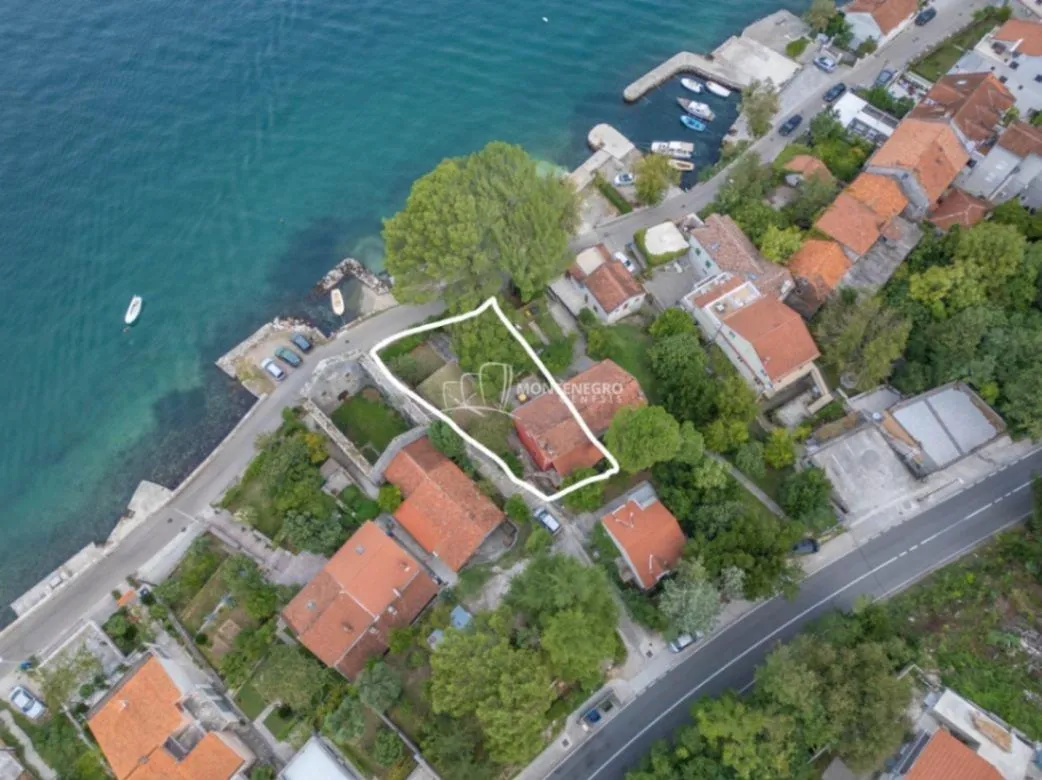 Prodaja, kuća, 170m², Dobrota, Kotor