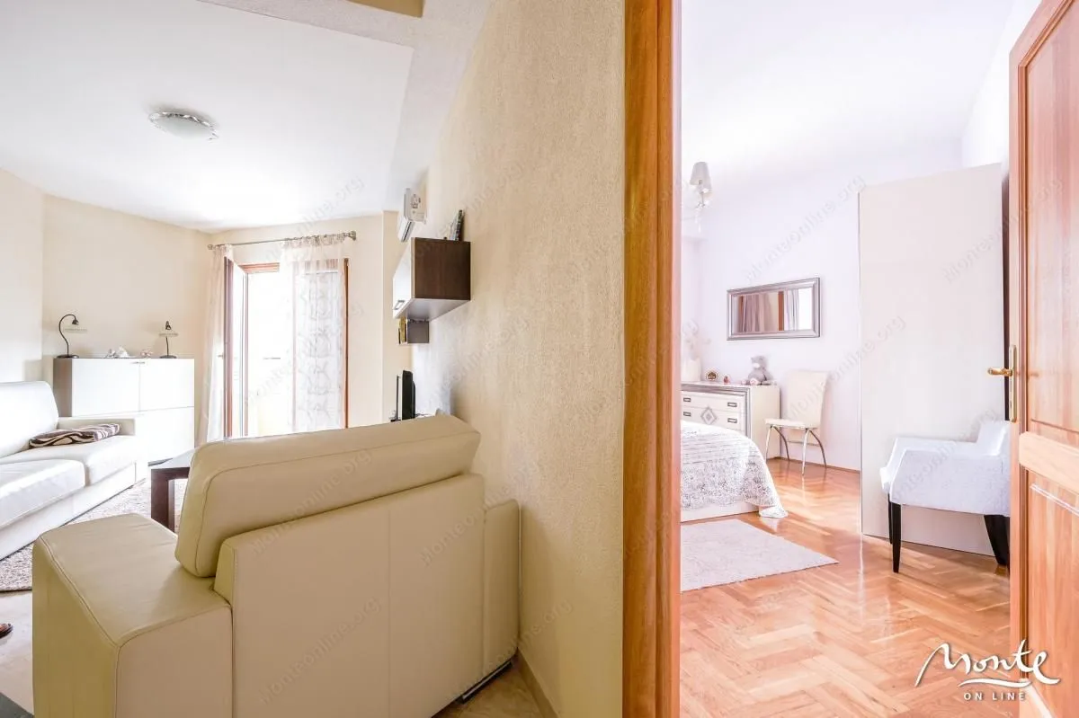 Prodaja, dvosoban stan, 158m², Igalo, Herceg Novi