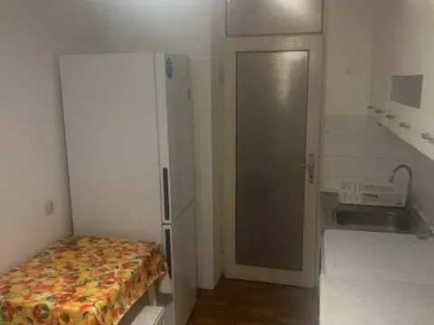 Izdavanje, trosoban stan, 78m², Zemun Sve Podlokacije, Beograd - image 4