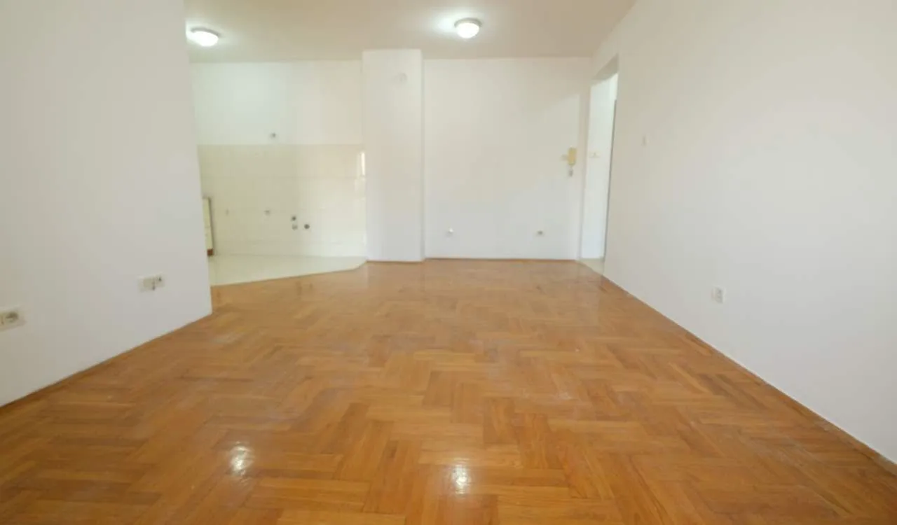 Rent, two bedroom apartment, 54m², City Kvart, Podgorica