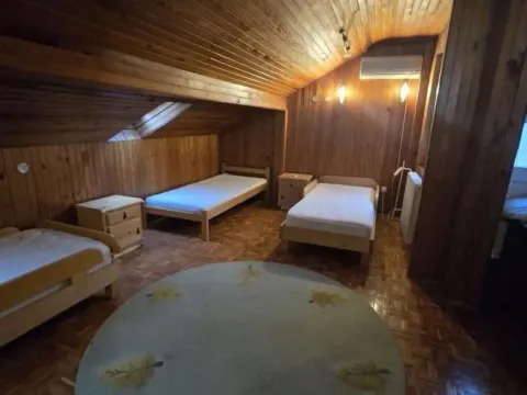 Izdavanje, trosoban stan, 80m², Centar, Novi Sad - image 12