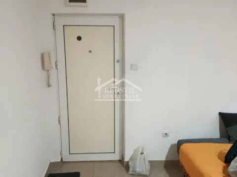 Prodaja, stan, 29m², Kalenić Pijaca, Vračar Sve Podlokacije - image 3