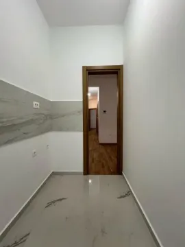 Sale, two bedroom apartment, 58m², Bečići, Budva - image 2