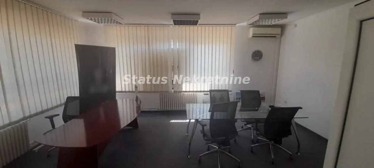 Rent, office space, 450m², Veternik, Novi Sad Sve Podlokacije