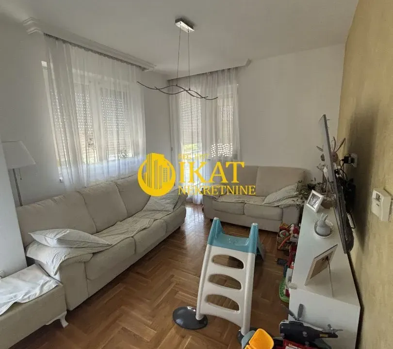Sale, three bedroom apartment, 69m², Zvezdara Sve Podlokacije, Beograd