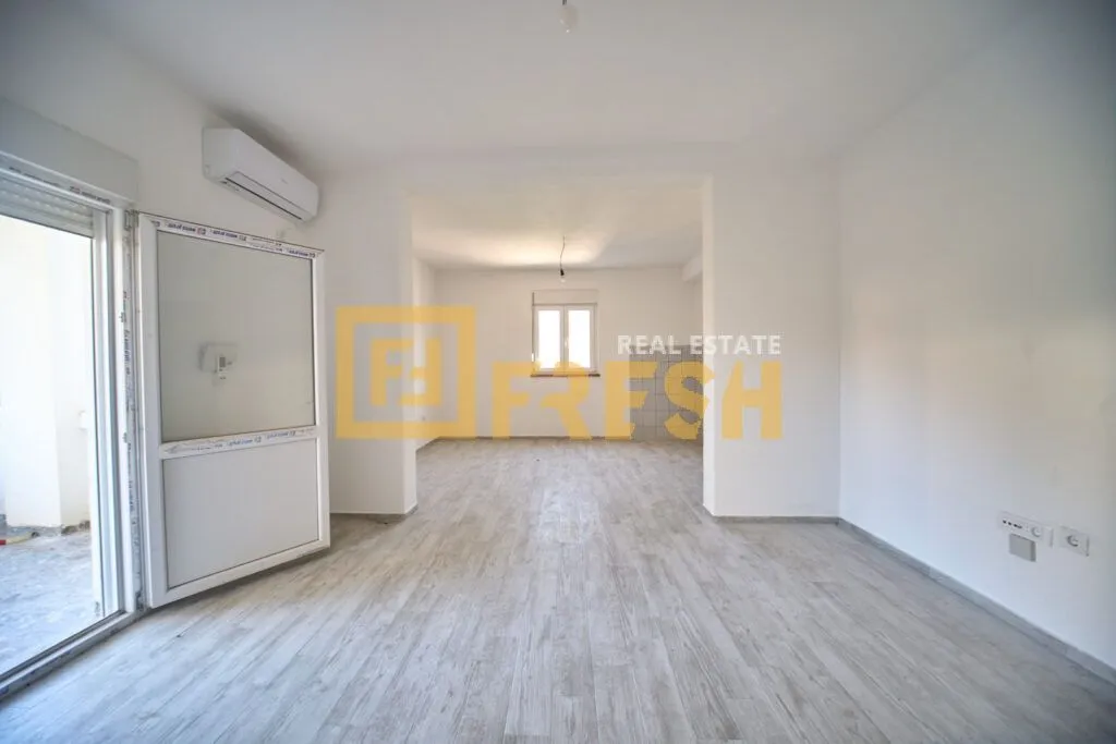 Sale, two bedroom apartment, 83m², Šušanj, Bar