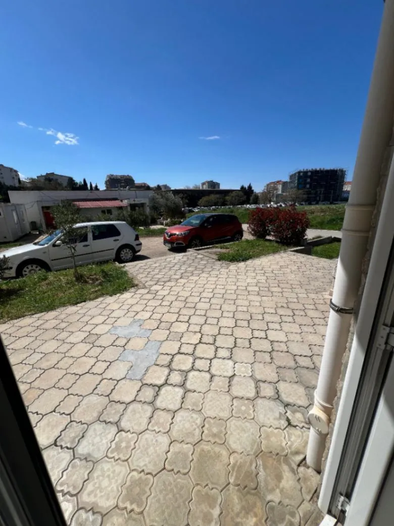 Sale, office space, 90m², Centar, Bar