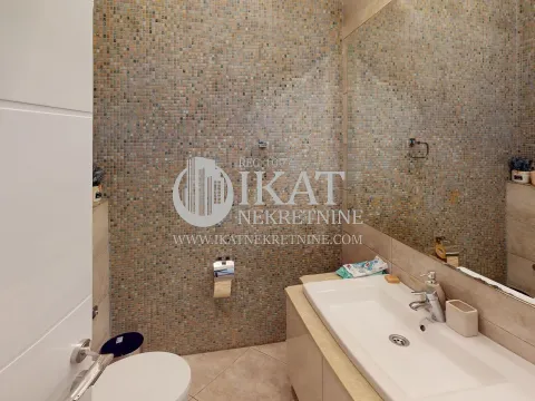 Izdavanje, stan, 190m², Neimar, Vračar Sve Podlokacije