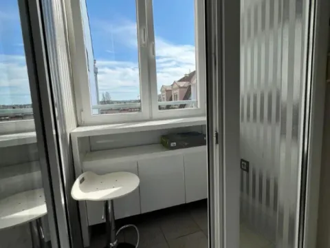 Prodaja, trosoban stan, 67m², Centar, Novi Sad - image 21