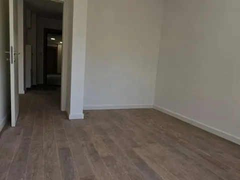 Prodaja, četvorosoban stan, 70m², Zemun Gornji Grad, Zemun Sve Podlokacije - image 10