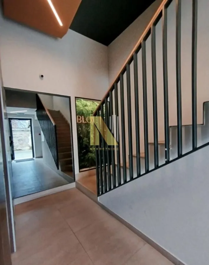 Rent, office space, 61m², Adamovićevo Naselje, Novi Sad Sve Podlokacije