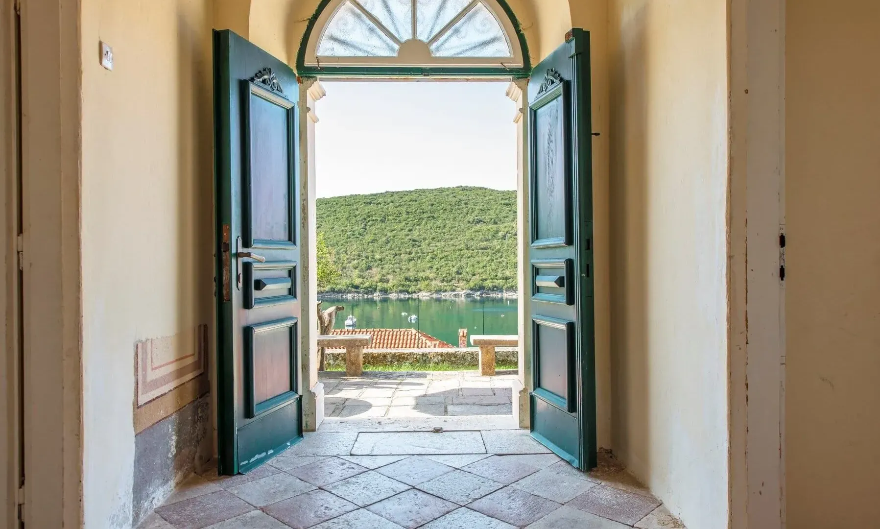 Sale, house, 350m², Bigova, Kotor
