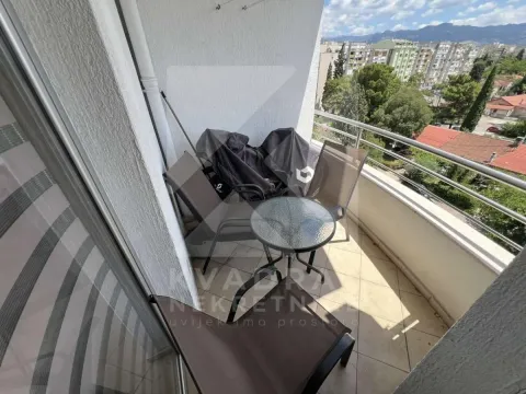 Rent, one bedroom apartment, 40m², Pobrežje, Podgorica - image 6