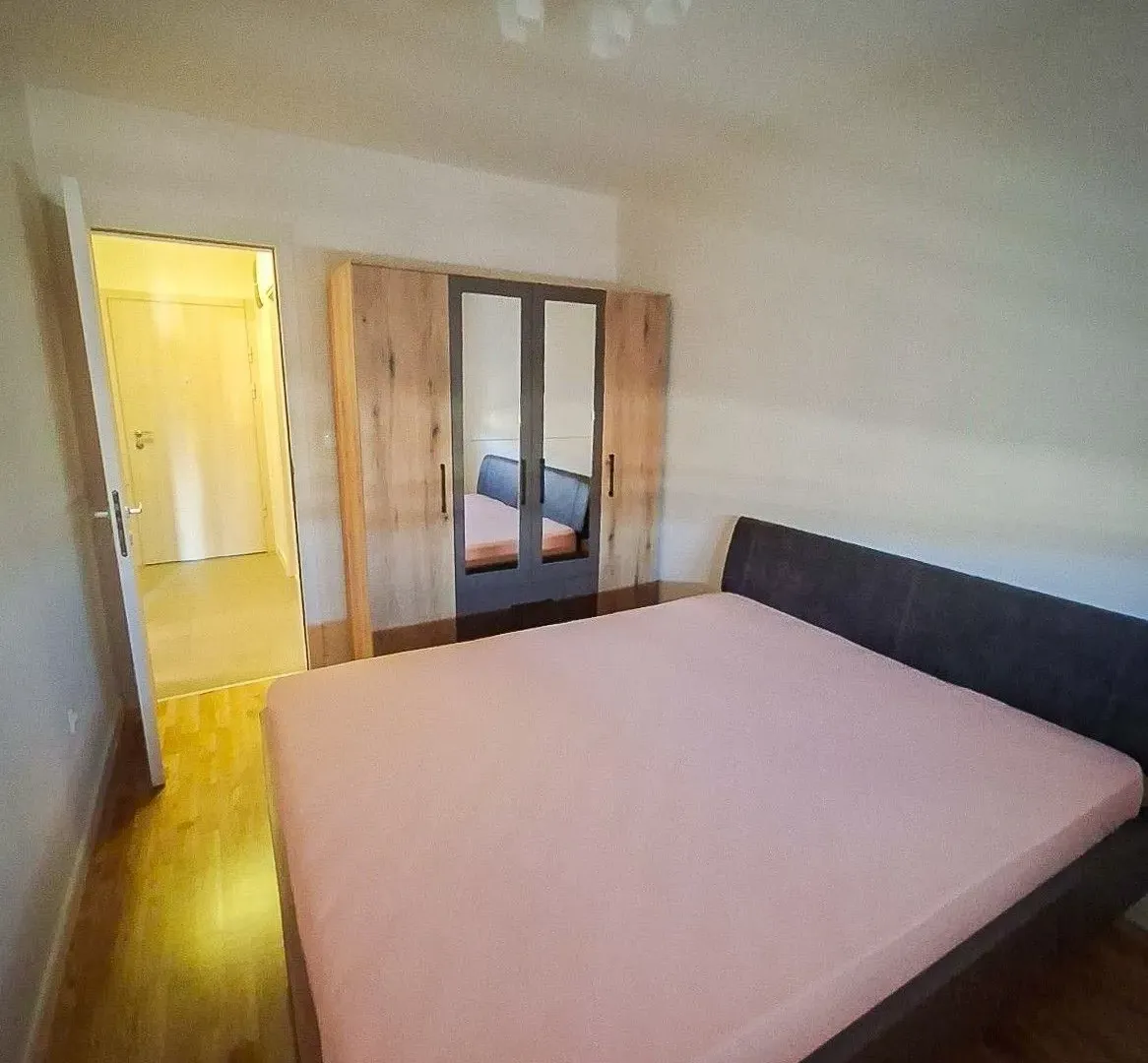Rent, one bedroom apartment, 40m², Pobrežje, Podgorica