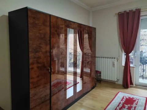 Rent, three bedroom apartment, 72m², Savski Venac, Beograd - image 13