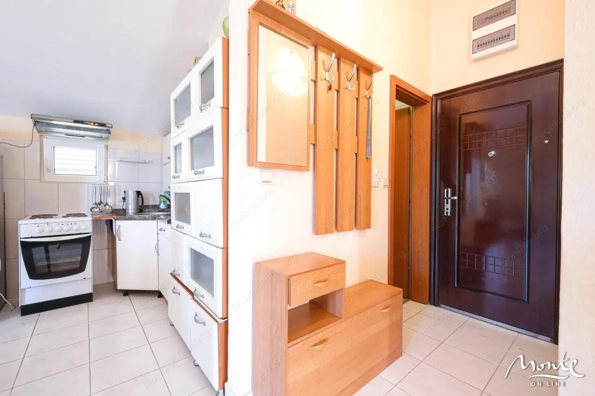 Prodaja, dvosoban stan, 53m², Orahovac, Kotor