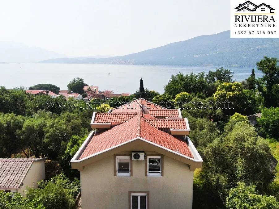 Prodaja, kuća, 260m², Đenovići, Herceg Novi