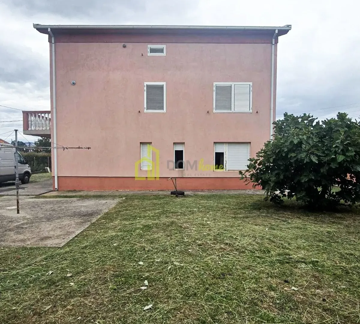 Prodaja, kuća, 250m², Vranići, Podgorica