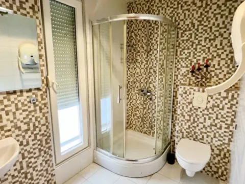 Sale, three bedroom apartment, 98m², City Kvart, Podgorica - image 11