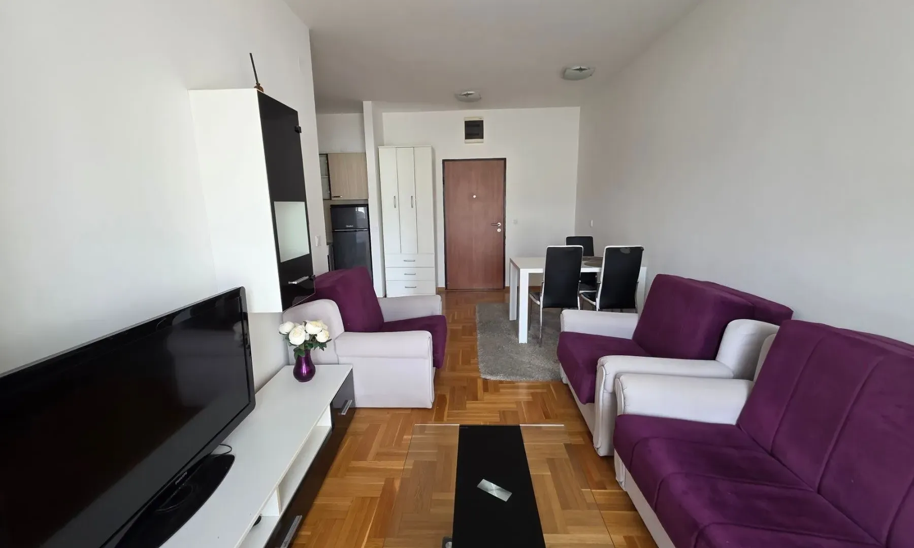 Rent, one bedroom apartment, 45m², Budva, Crna Gora