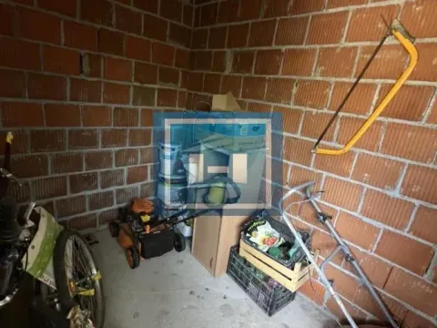 Prodaja, kuća, 271m², Šantarovac, Jagodina - image 21