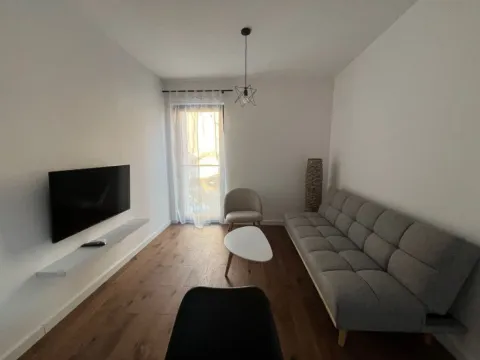 Izdavanje, jednosoban stan, 40m2, Kava, Tivat