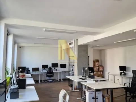 Rent, office space, 527m², Podbara, Novi Sad Sve Podlokacije - image 6