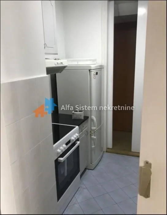 Rent, three bedroom apartment, 90m², Stari Grad, Beograd