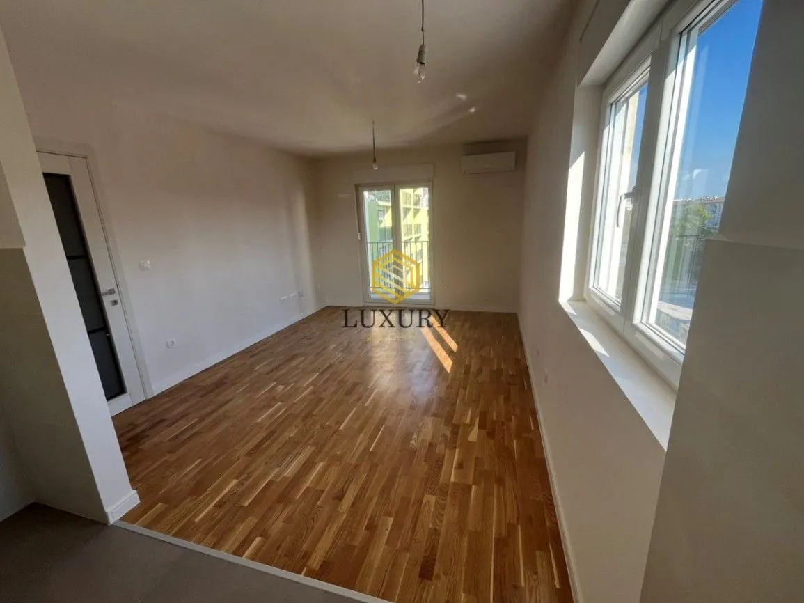 Prodaja, stan, 58m², Pobrežje, Podgorica