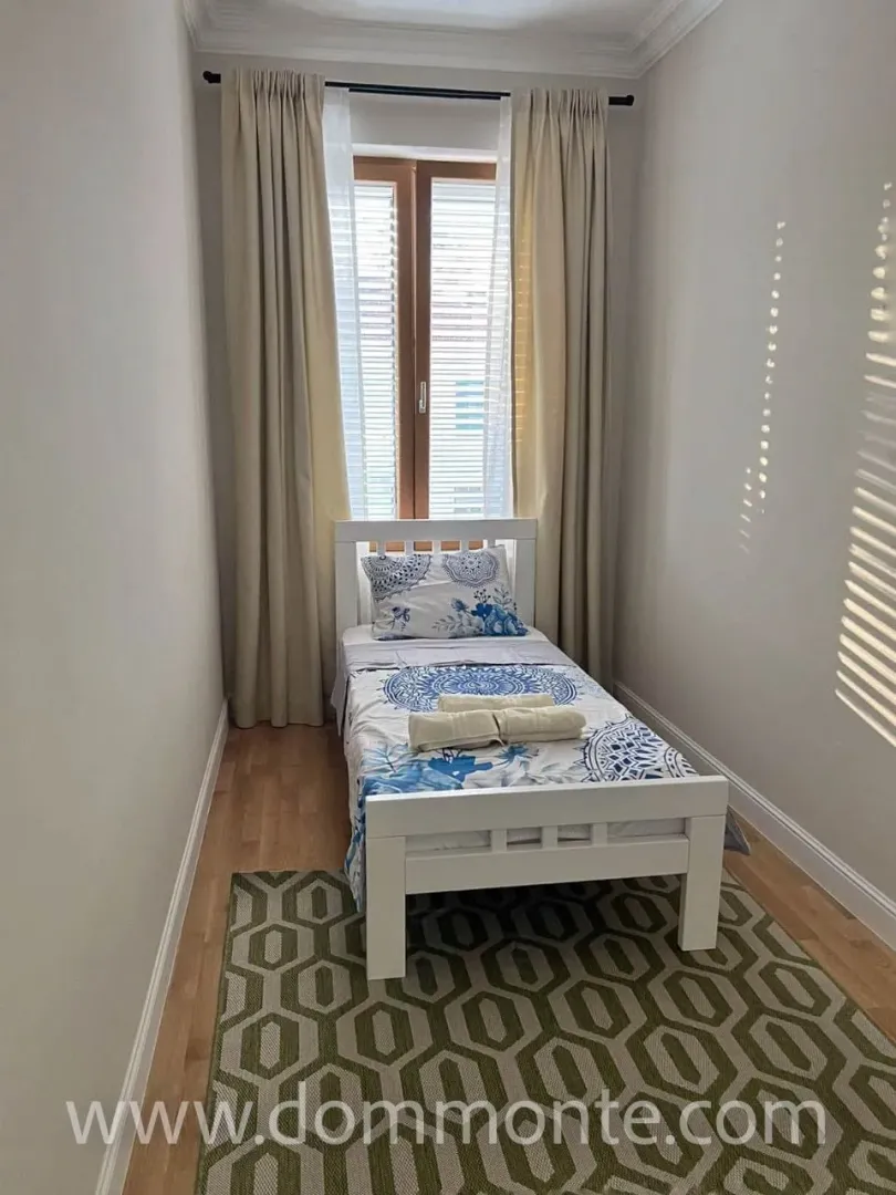 Rent, three bedroom apartment, 100m², Seljanovo, Tivat