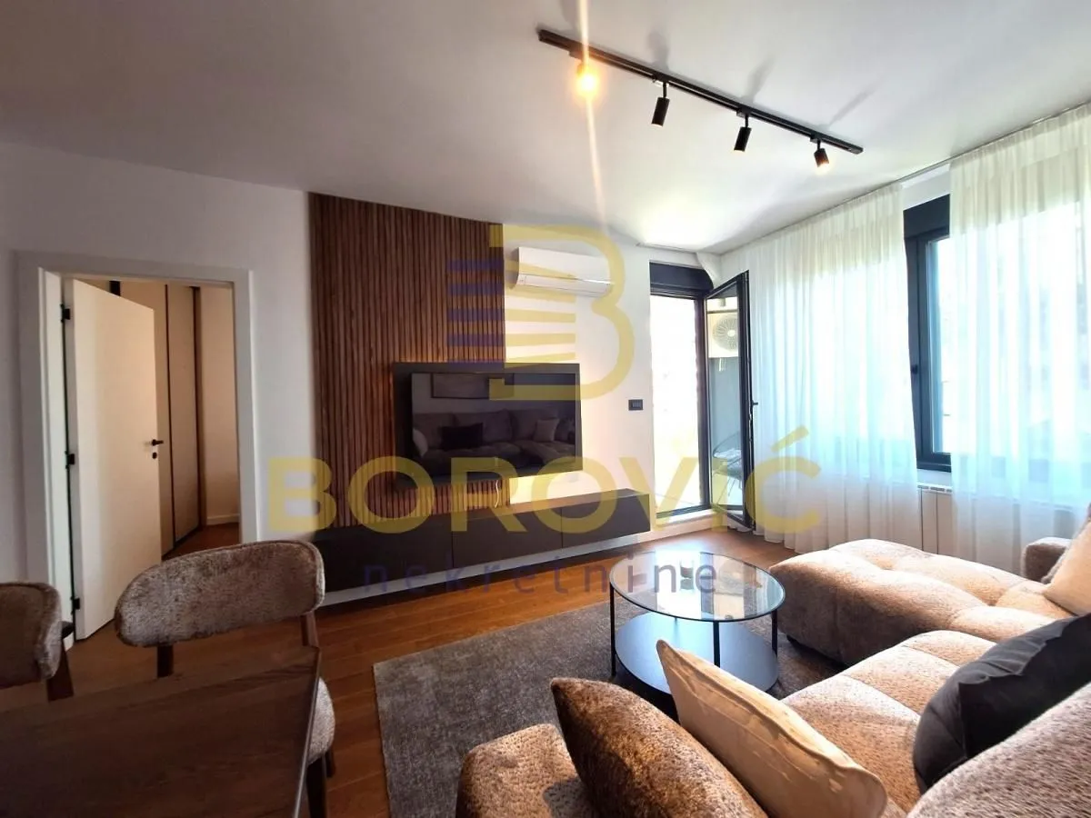 Izdavanje, dvosoban stan, 62m², Crveni Krst, Beograd