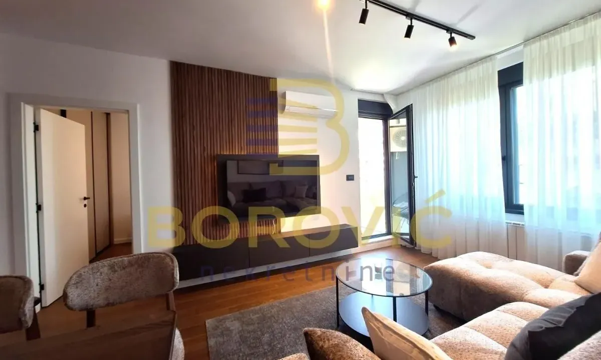 Rent, two bedroom apartment, 62m², Crveni Krst, Beograd