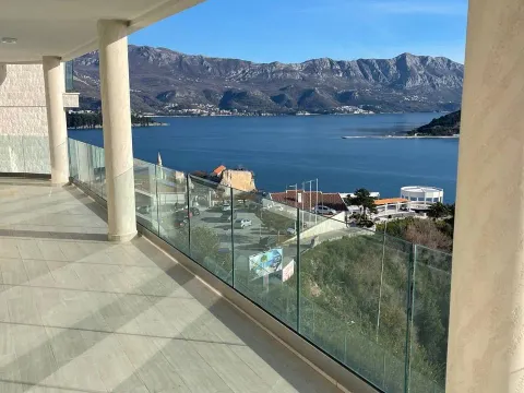 Sale, two bedroom apartment, 50m², Centar, Budva - image 1