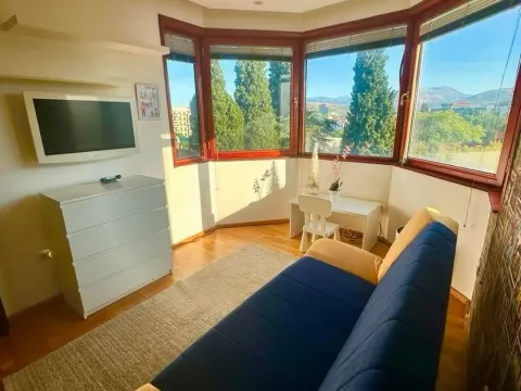 Rent, one bedroom apartment, 64m², Pobrežje, Podgorica - image 8