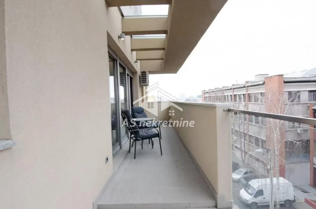 Izdavanje, stan, 160m², Crveni Krst, Beograd