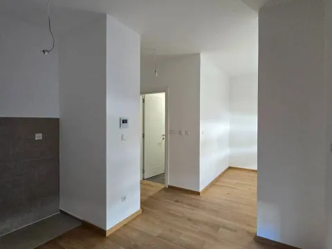Prodaja, garsonjera, 29m², Bečići, Budva - image 7