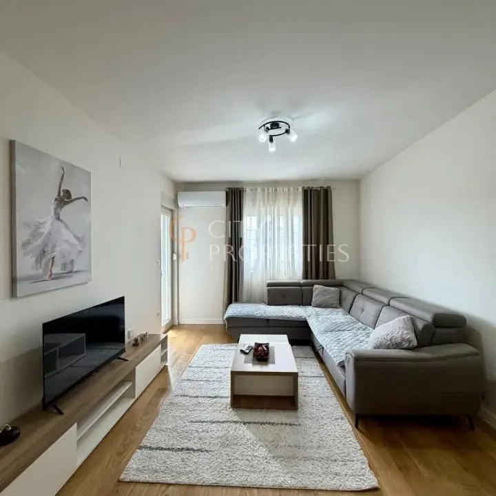 Izdavanje, stan, 49m², Central Point, Podgorica
