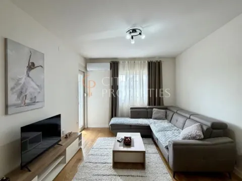 Izdavanje, stan, 49m², Central Point, Podgorica - image 1