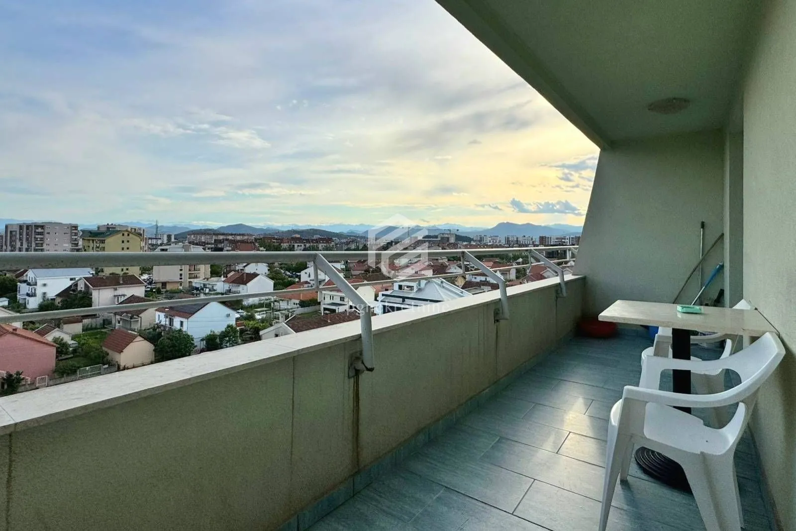 Rent, one bedroom apartment, 55m², Stari Aerodrom, Podgorica