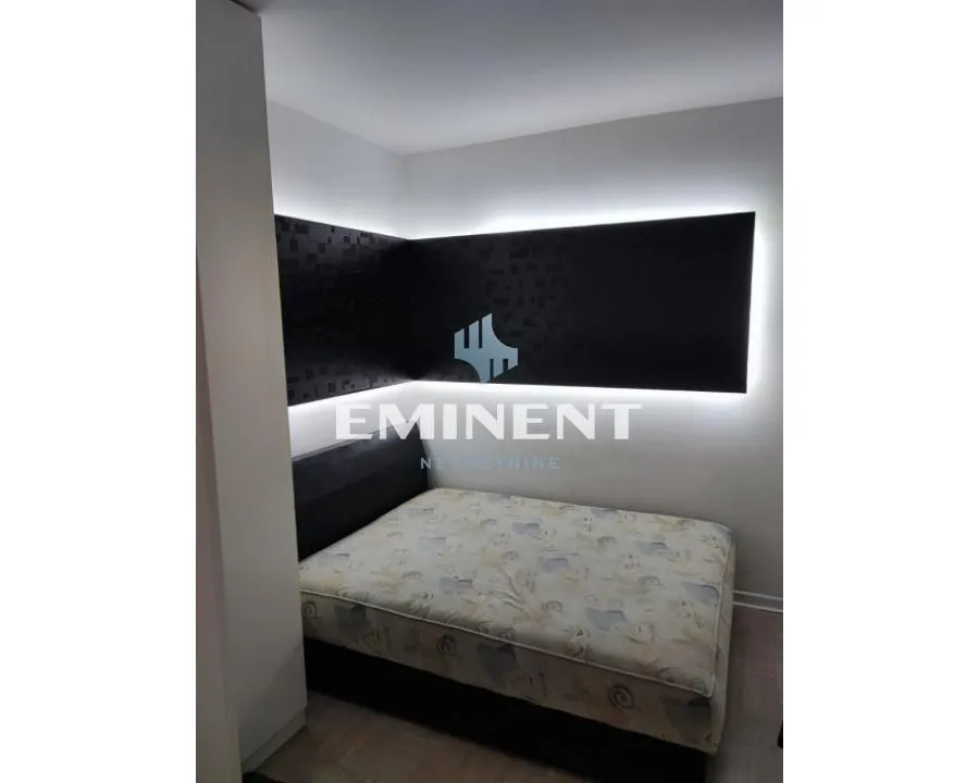 Rent, two bedroom apartment, 42m², Crveni Krst, Beograd