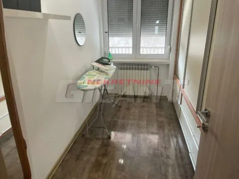 Prodaja, kuća, 351m², Novi Banovci, Stara Pazova - image 9