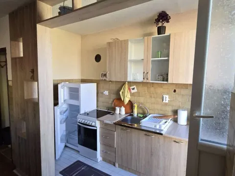 Rent, one bedroom apartment, 41m², Centar, Cetinje - image 8