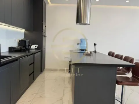 Prodaja, kuća, 173m², Sremska Kamenica, Petrovaradin - image 6