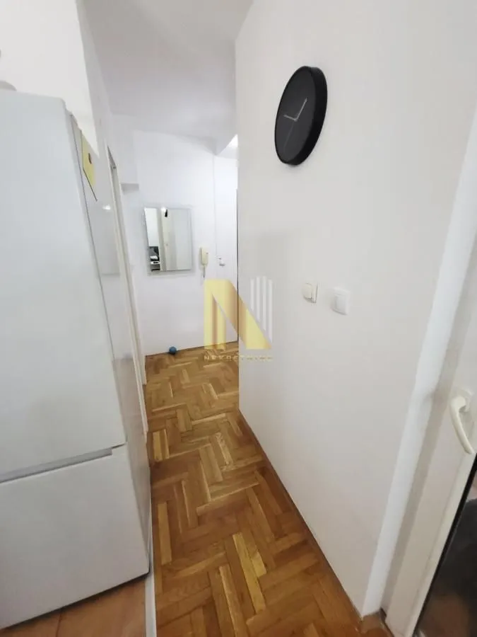 Prodaja, garsonjera, 28m², Podbara, Novi Sad Sve Podlokacije