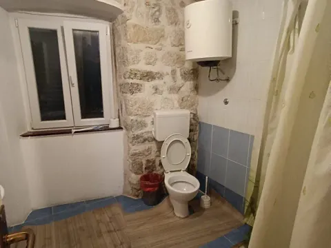 Prodaja, trosoban stan, 88m², Kotor, Crna Gora - image 5