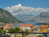 Daily-rent, two bedroom apartment, 62m², Dobrota, Kotor - image 1