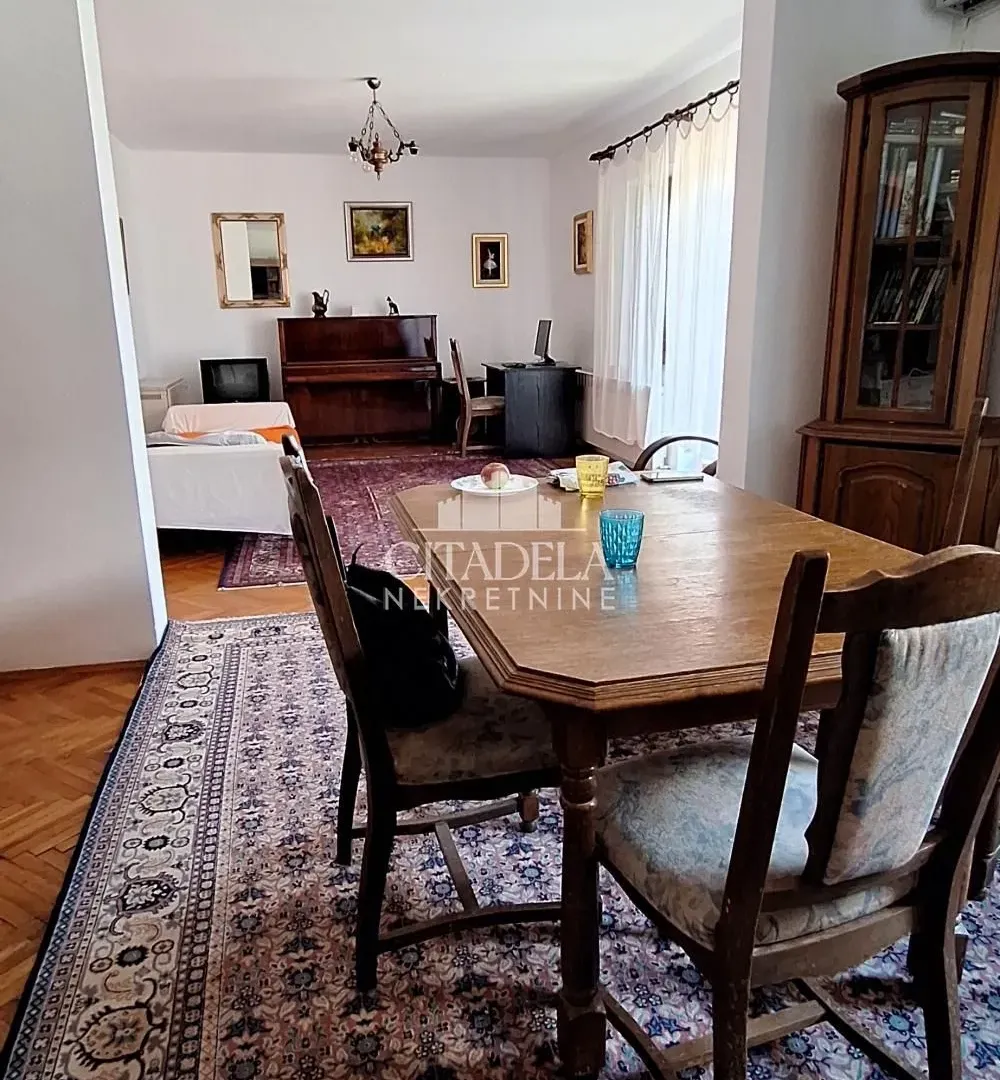 Sale, house, 300m², Kaludjerica, Grocka